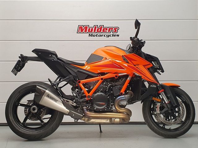 ktm - 1390-super-duke-r