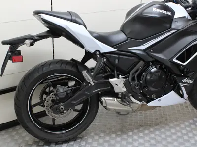 KAWASAKI NINJA 650 – foto 3