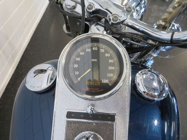harley-davidson - heritage-softail-classic-flstc