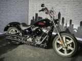 HARLEY-DAVIDSON SOFTAIL STANDARD FXST