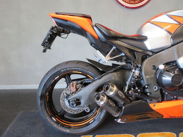 honda - cbr-1000-rr-fireblade
