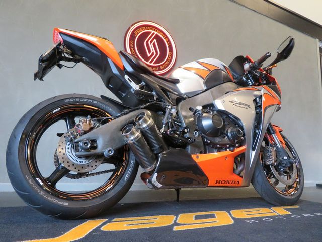 honda - cbr-1000-rr-fireblade