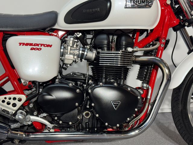 triumph - thruxton-900