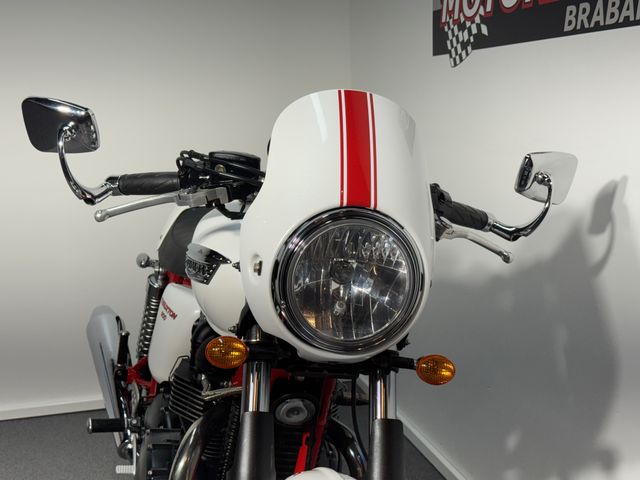triumph - thruxton-900