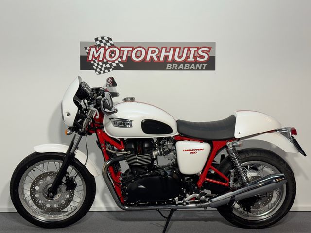 triumph - thruxton-900