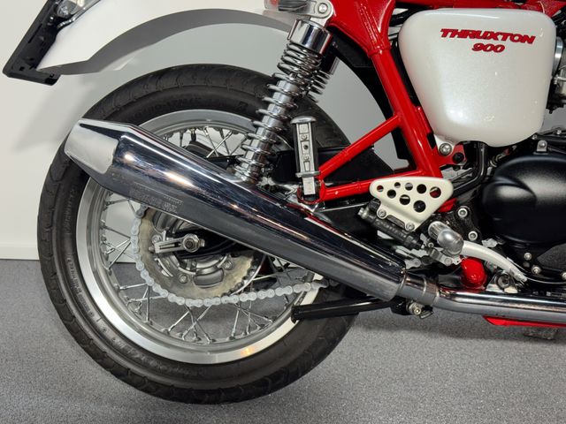 triumph - thruxton-900