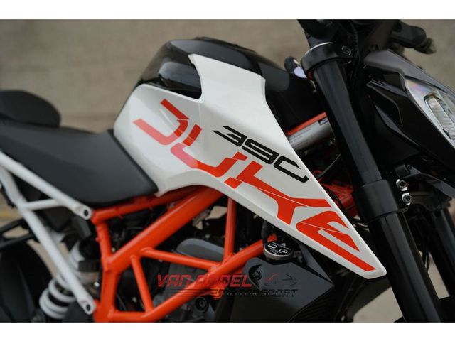 ktm - 390-duke-abs