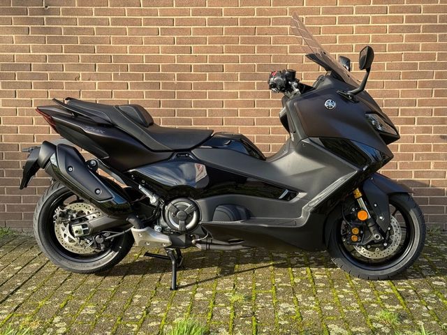 yamaha - tmax-560