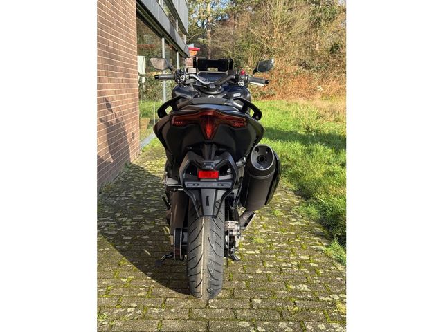 yamaha - tmax-560