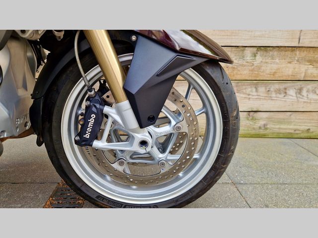 bmw - r-1200-rt-lc