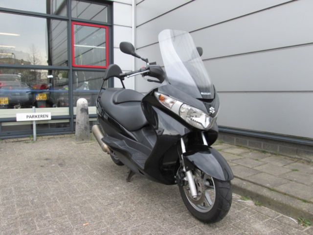 suzuki - uh-200