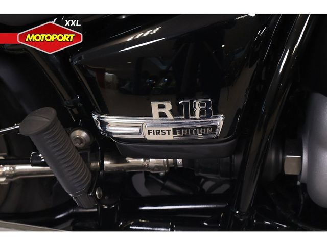 bmw - r-18