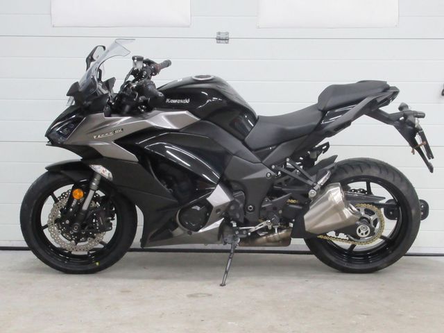 kawasaki - z-1000-sx-abs