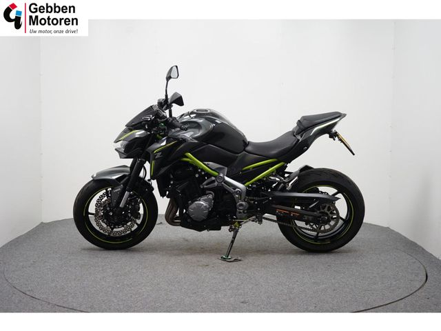 kawasaki - z900