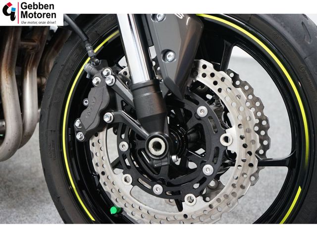 kawasaki - z900
