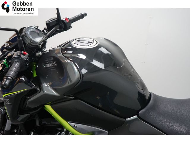 kawasaki - z900