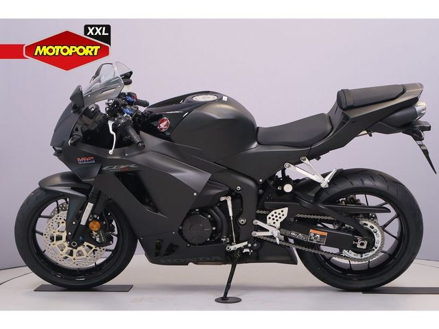 honda - cbr-600-rr