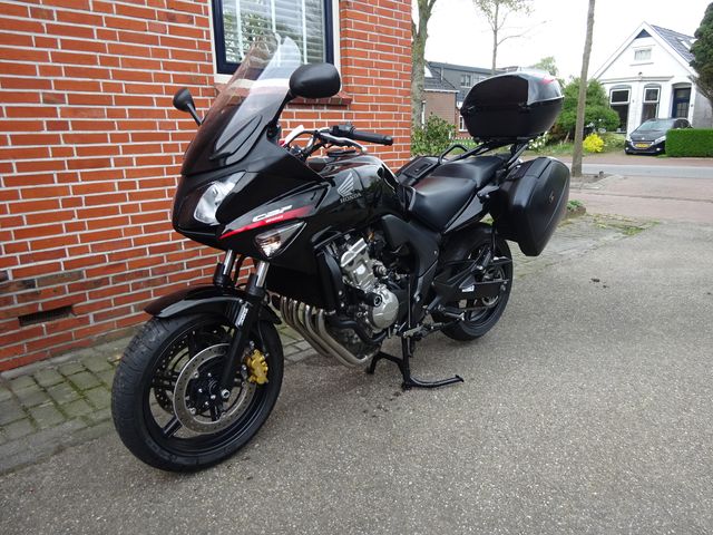 honda - cbf-600-tophalf-abs
