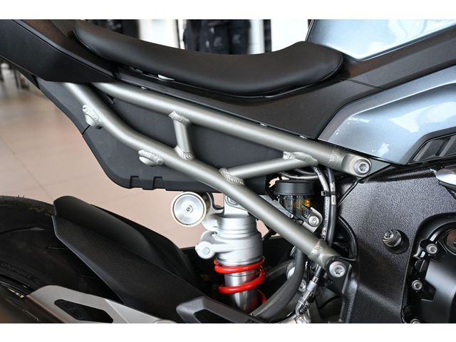 bmw - s-1000-rr
