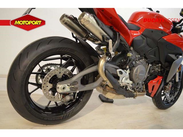 ducati - streetfighter-v2