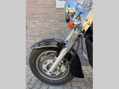 KAWASAKI VN 1600 CLASSIC TOURER – foto 3