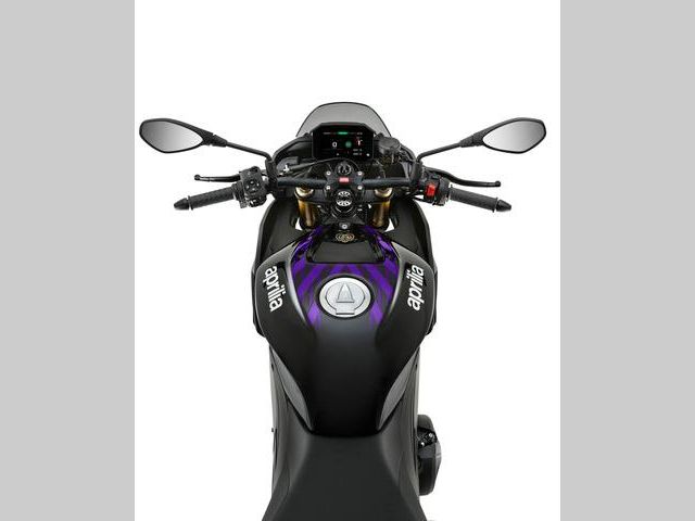 aprilia - tuono--v4-1100-factory