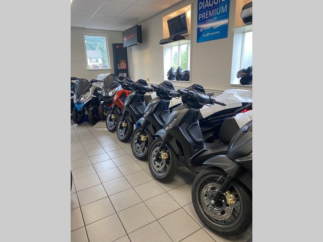 piaggio - mp3-300-hpe-sport