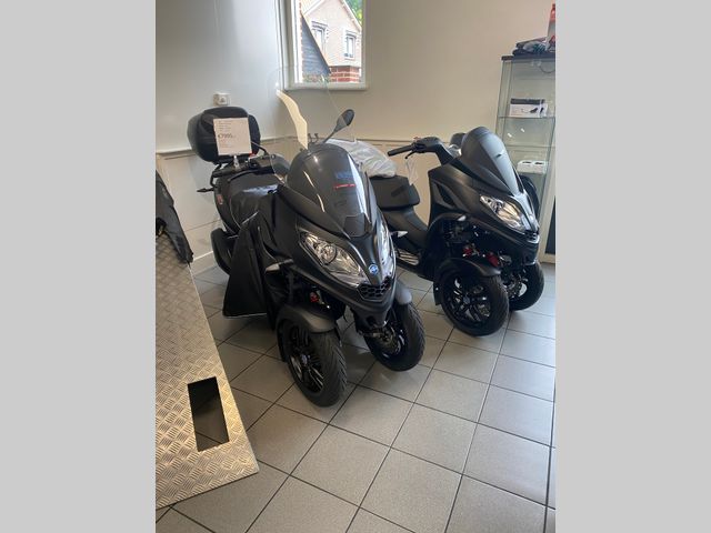 piaggio - mp3-300-hpe-sport