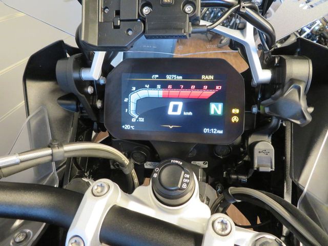bmw - r-1250-gs-adventure