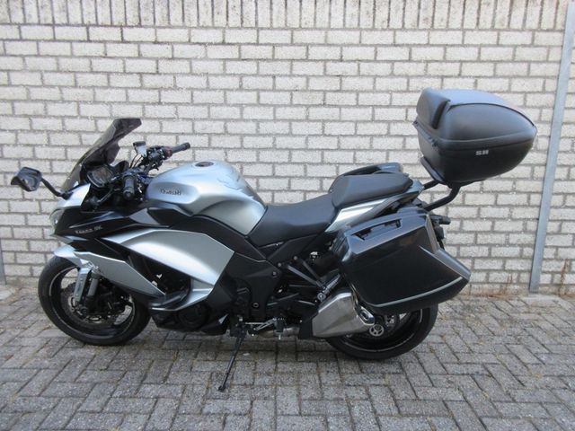 kawasaki - z-1000-sx