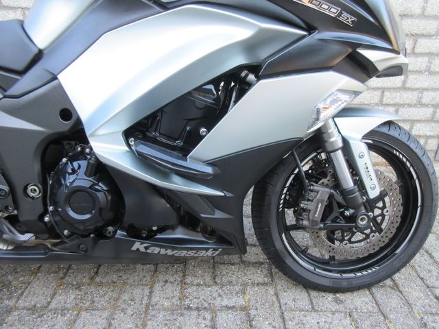 kawasaki - z-1000-sx