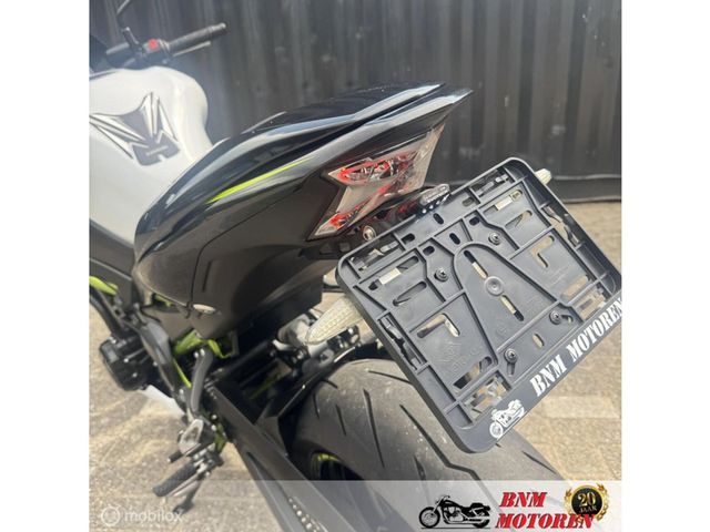 kawasaki - z900