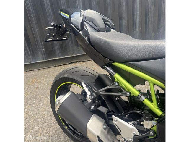 kawasaki - z900