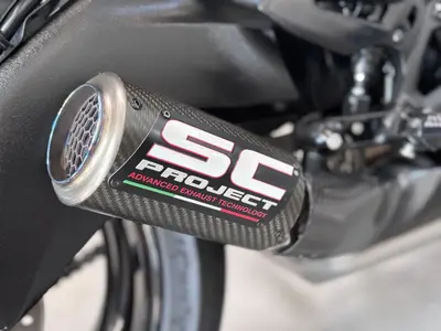 SUZUKI GSX-S 1000 – foto 4