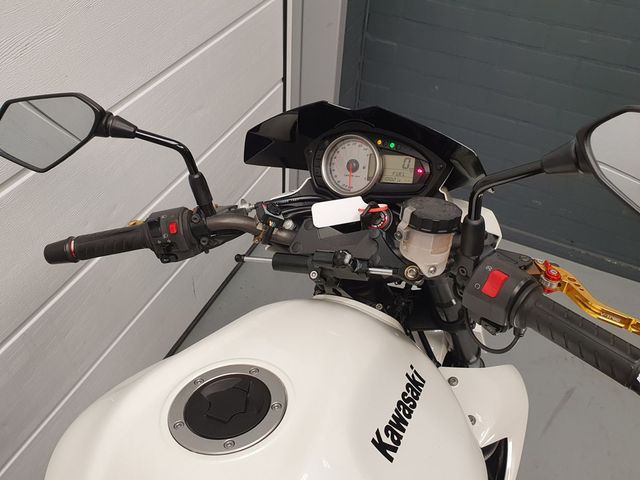 kawasaki - z-750-abs