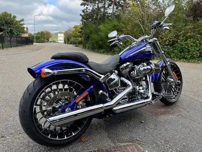 HARLEY-DAVIDSON BREAKOUT PRO STREET CVO – foto 3