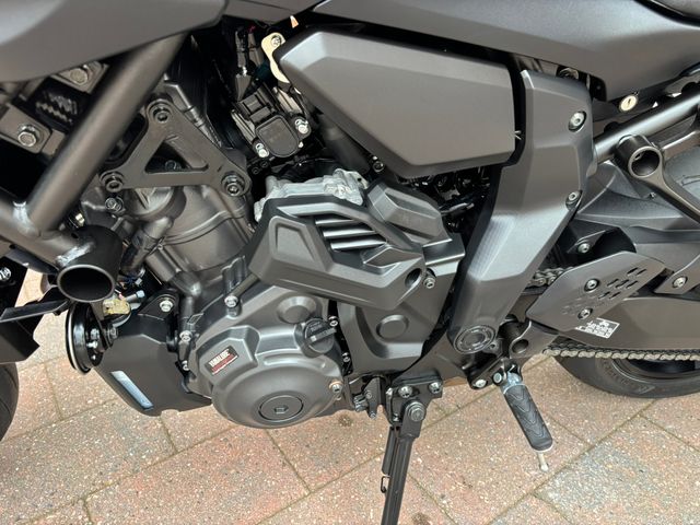 yamaha - mt-07-y-amt