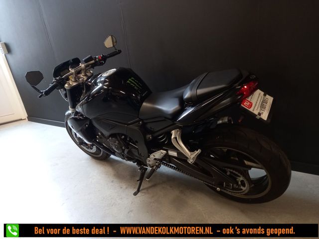 yamaha - fz-1
