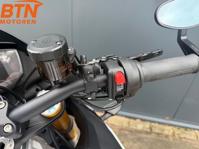 aprilia - tuono--v4-1100-factory