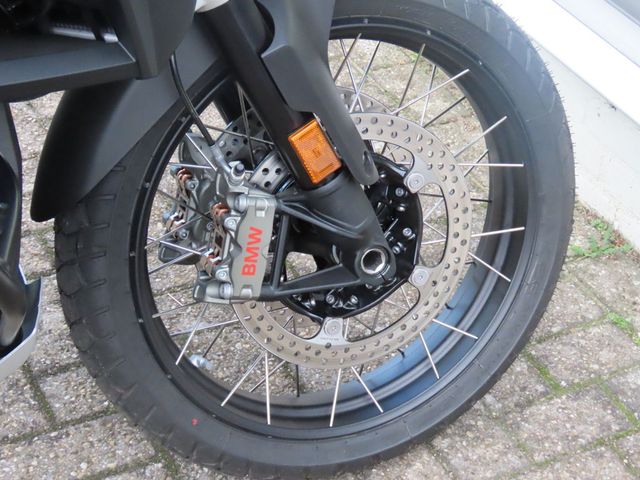 bmw - r-1300-gs-adventure