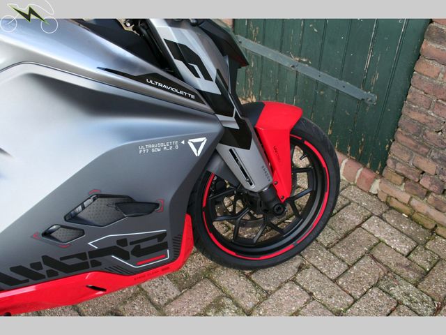 ULTRAVIOLETTE - f-77-mach-2