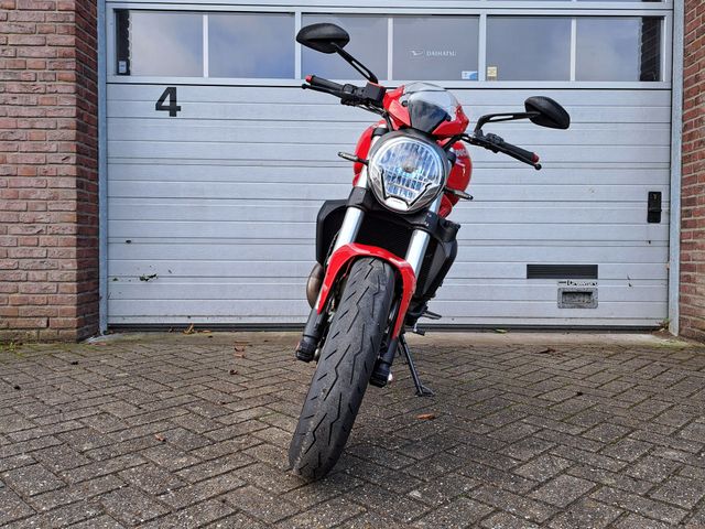 ducati - monster-821