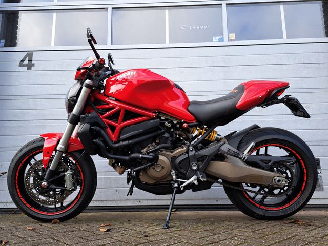 ducati - monster-821