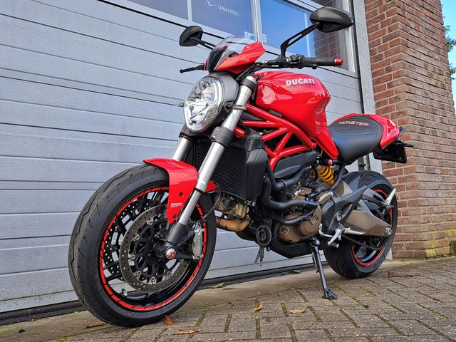 ducati - monster-821