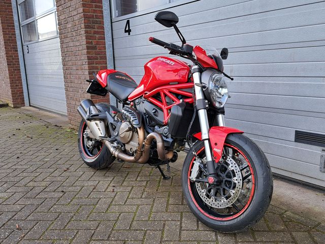 ducati - monster-821