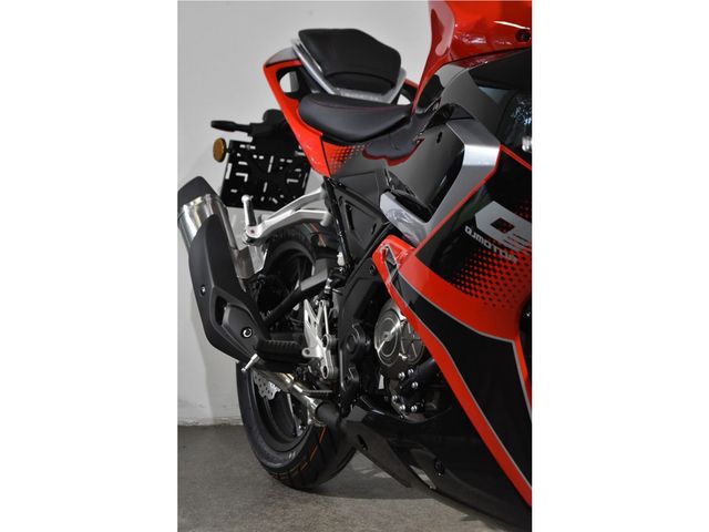 QJMOTOR - srk-125-r
