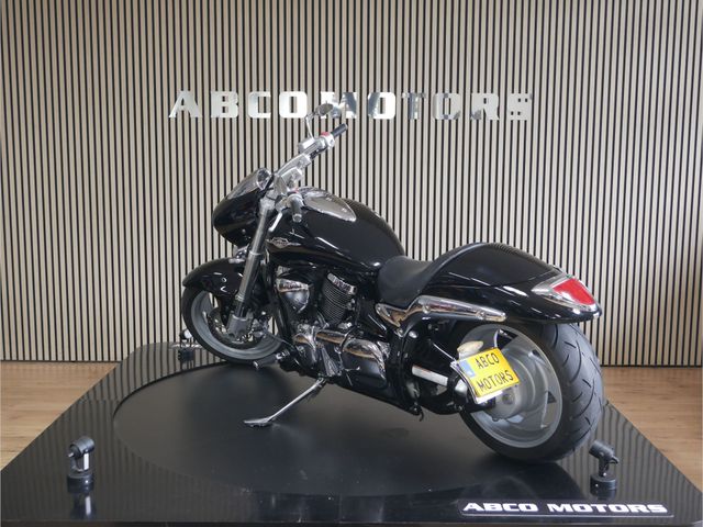 suzuki - m-1500-intruder