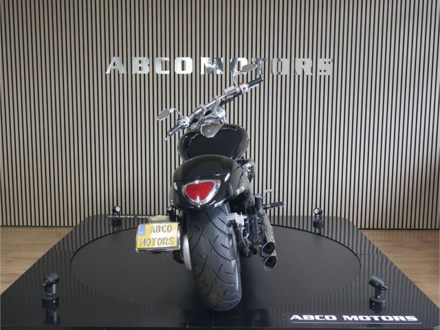 suzuki - m-1500-intruder