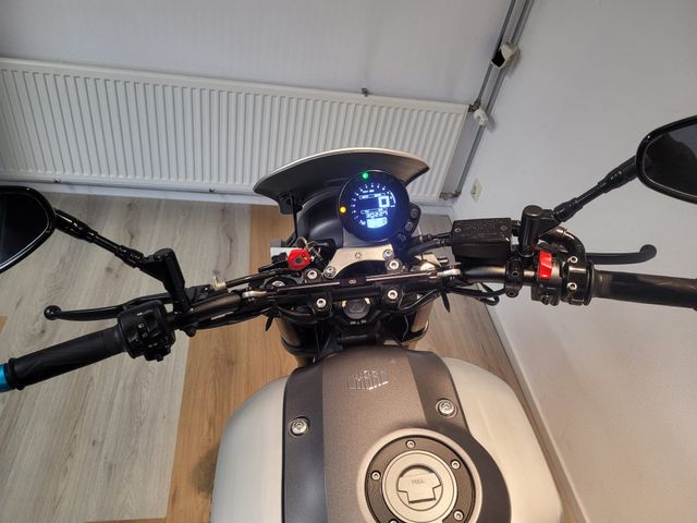 yamaha - xsr-900-abs