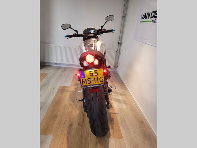 yamaha - xsr-900-abs